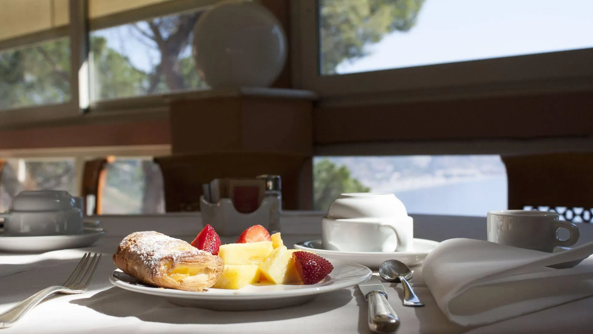 Grand Hotel Miramare Taormina 4*,