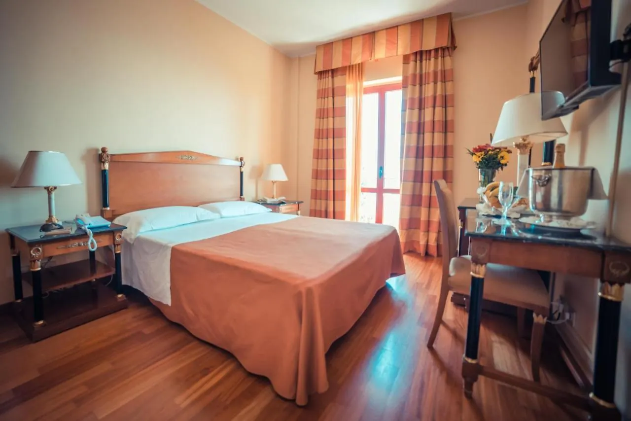 Grand Hotel Miramare Taormina 4*,  İtalya